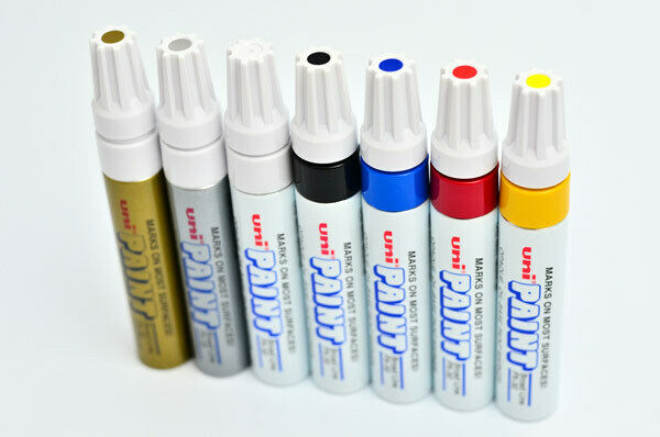 PX-30 Uni Paint Marker
